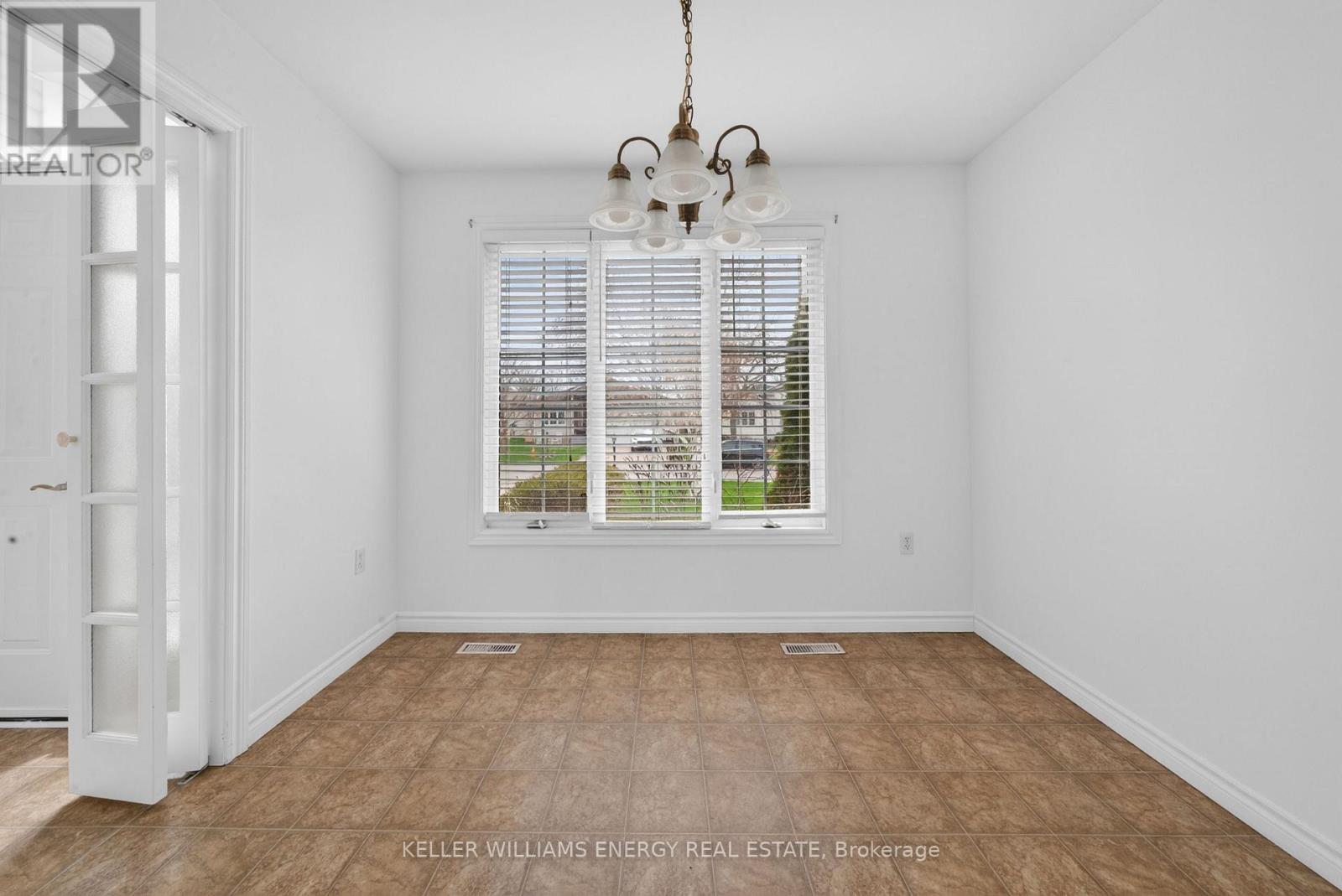 51 ELMDALE DRIVE - 18