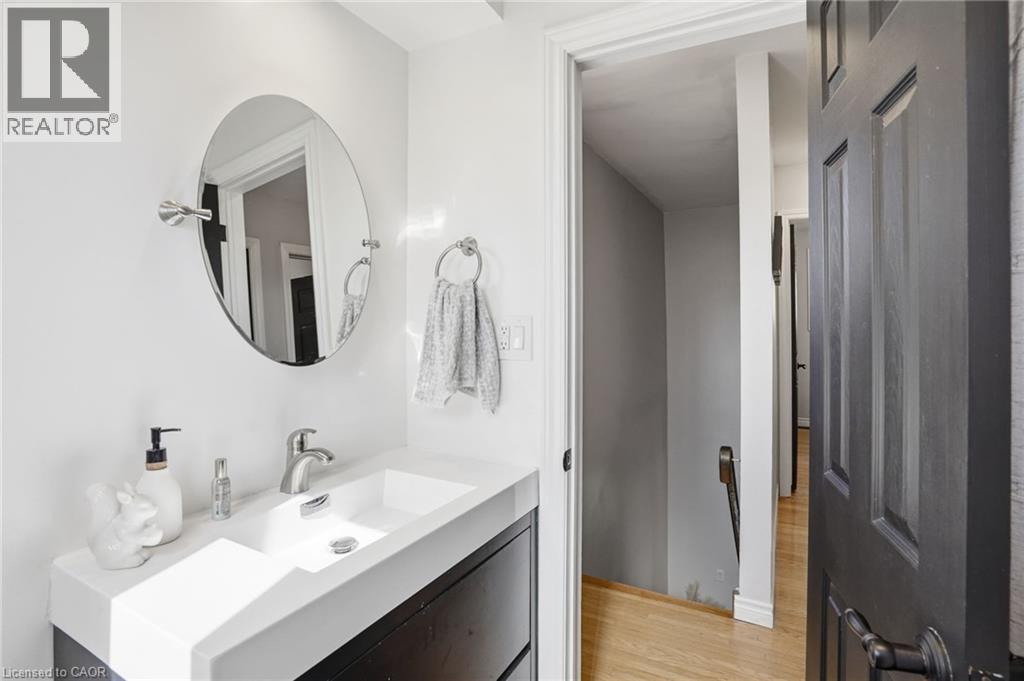 282 ROACH Avenue - 25