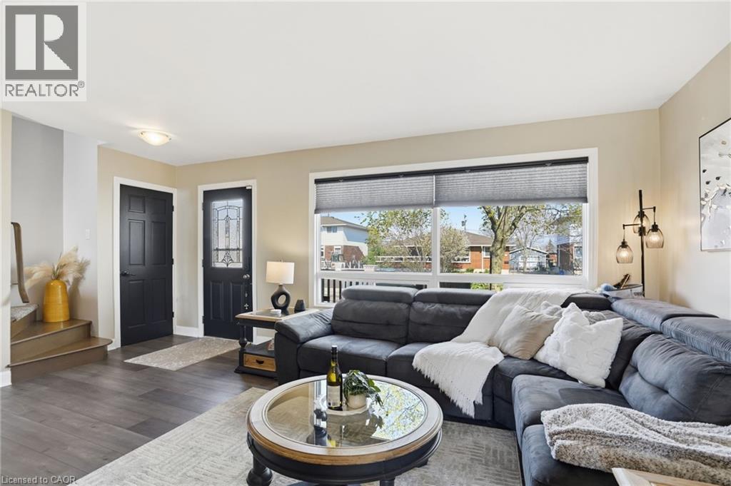 282 ROACH Avenue - 11
