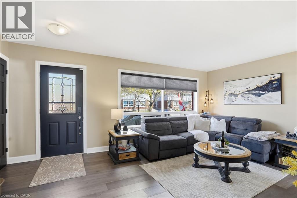 282 ROACH Avenue - 10