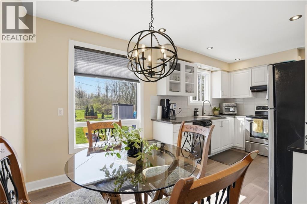 282 ROACH Avenue - 15
