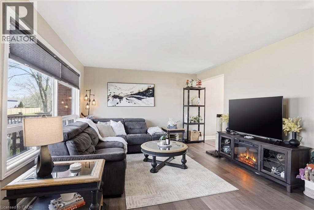 282 ROACH Avenue - 12