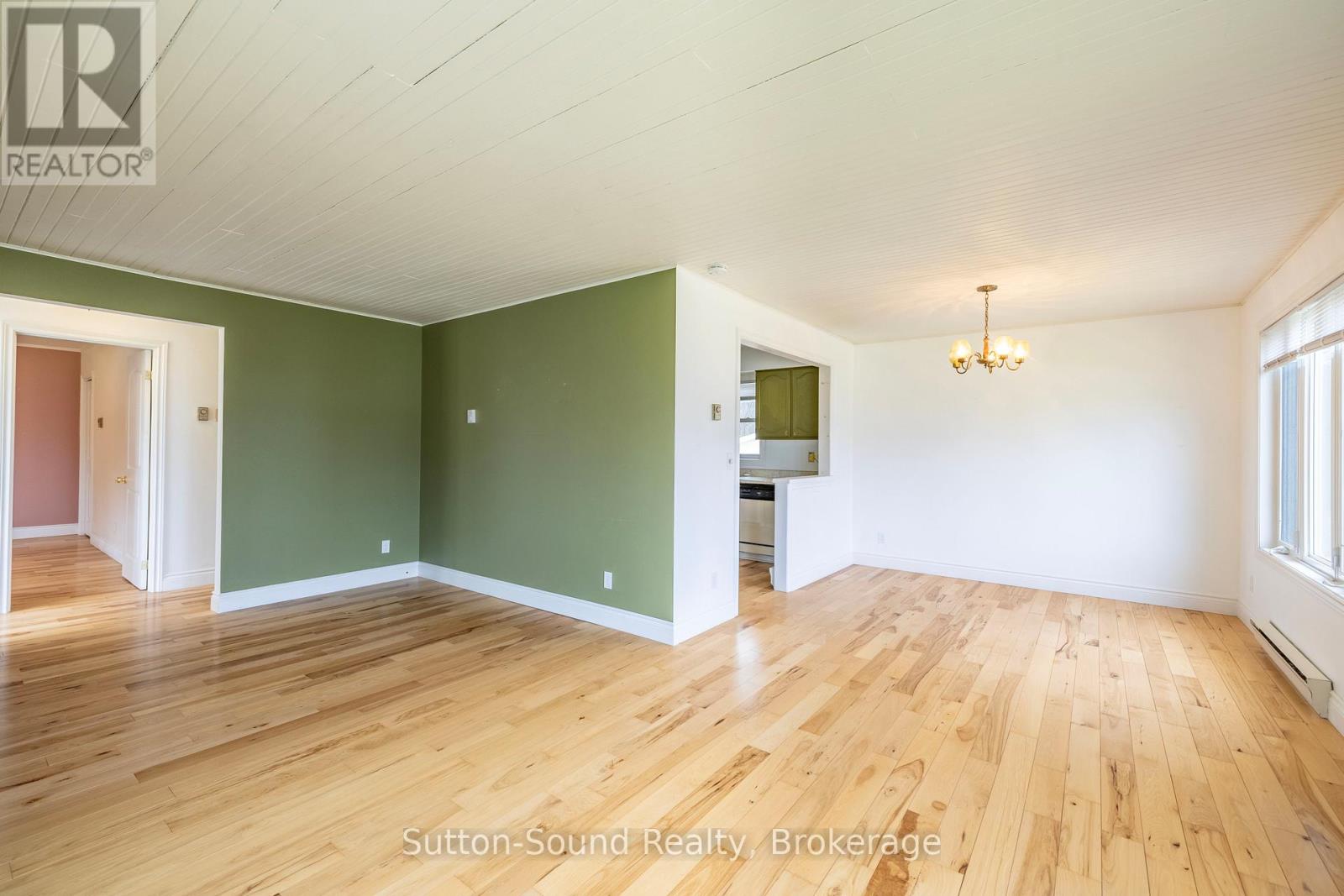 125 PARADISE BAY ROAD - 11