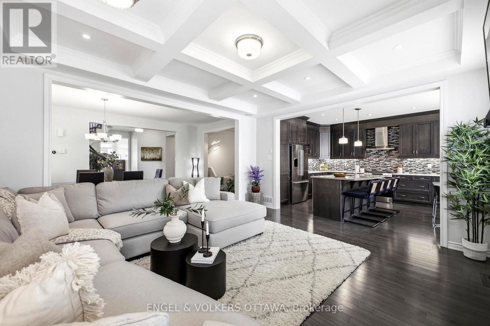 252 RUE DES SOLDATS RIENDEAU STREET - 11