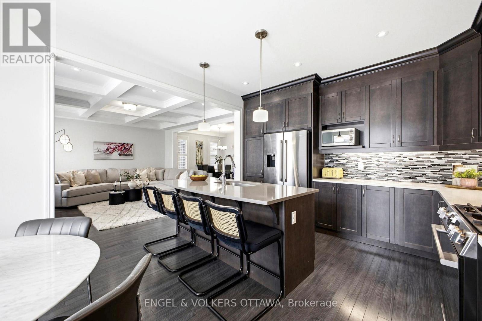 252 RUE DES SOLDATS RIENDEAU STREET - 14