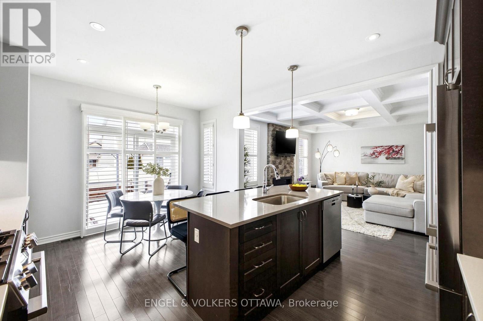 252 RUE DES SOLDATS RIENDEAU STREET - 15
