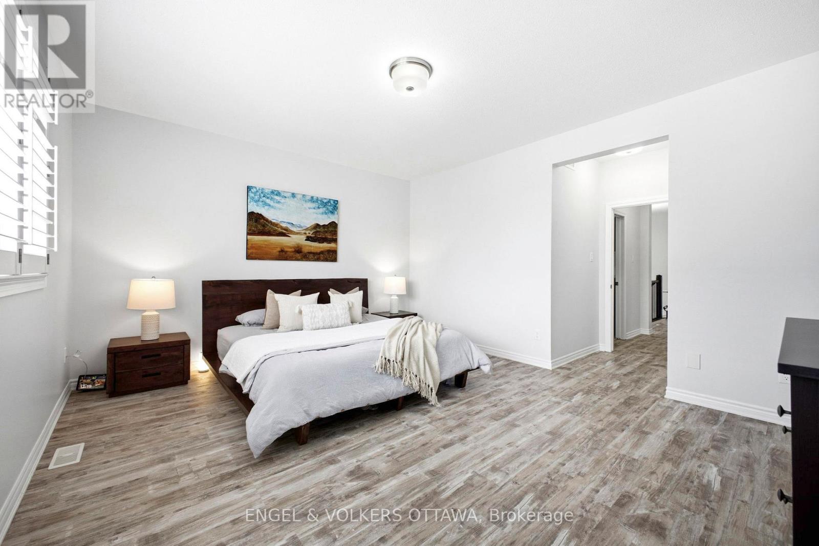 252 RUE DES SOLDATS RIENDEAU STREET - 21