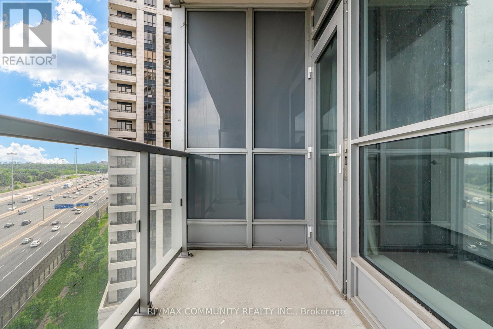 #1008 120 HARRISON GARDEN BOULEVARD - 26