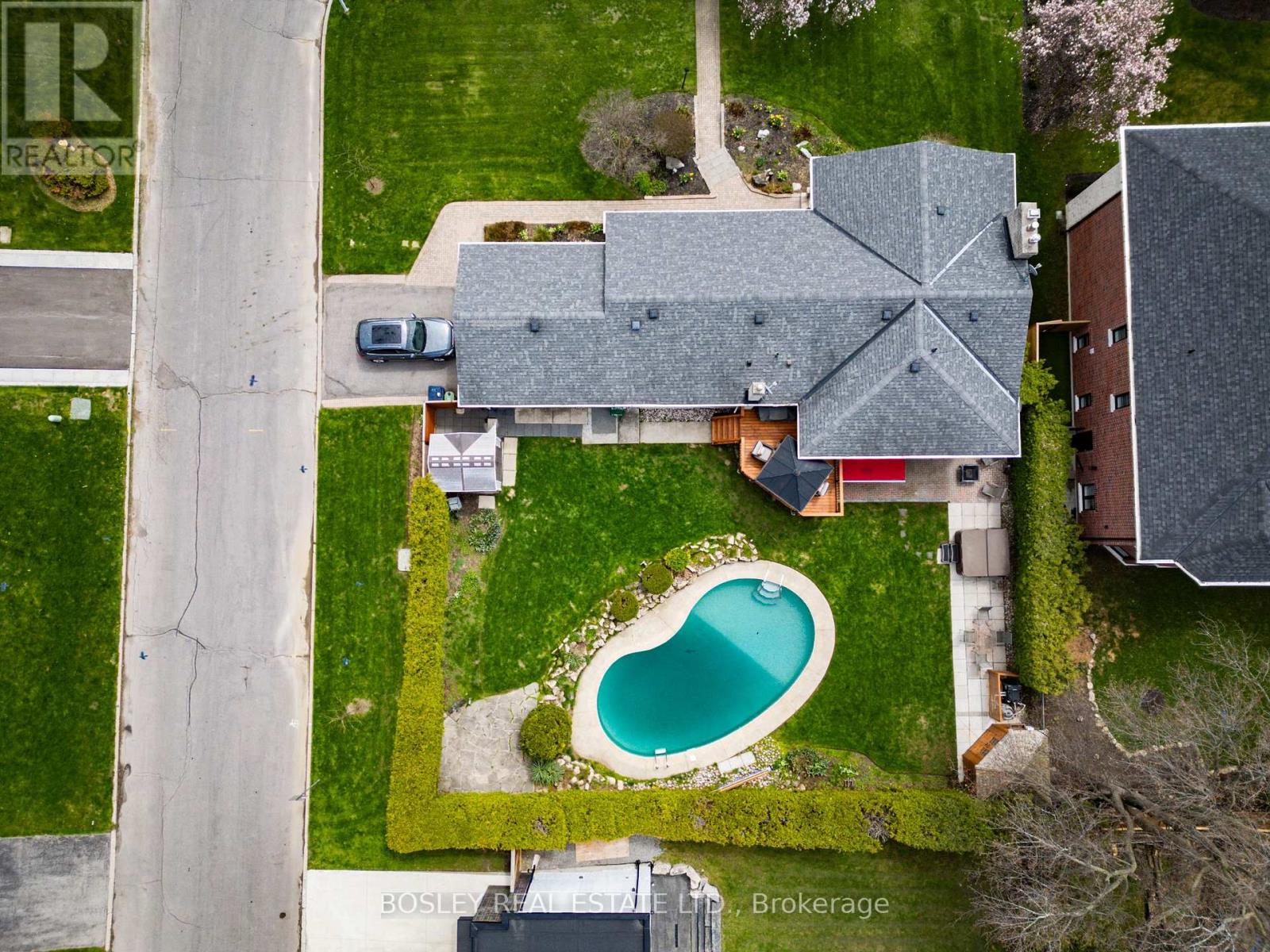 18 TETBURY CRESCENT - 44