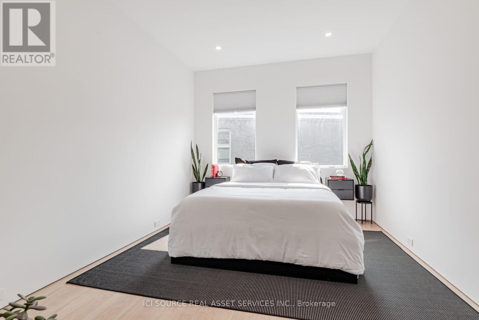 44 MASSEY STREET - 23