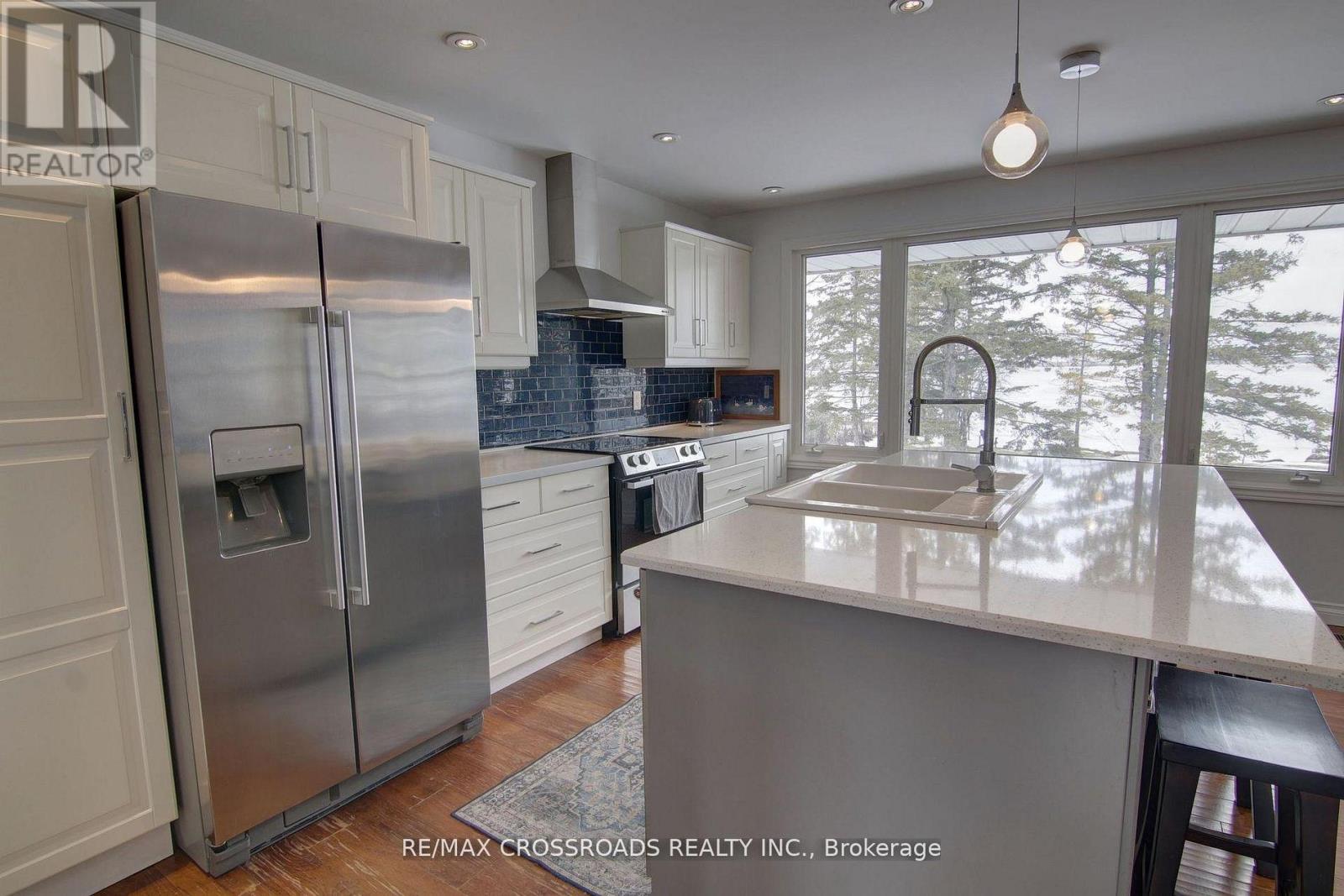 8 WILLIAMS POINT ROAD — photo 13