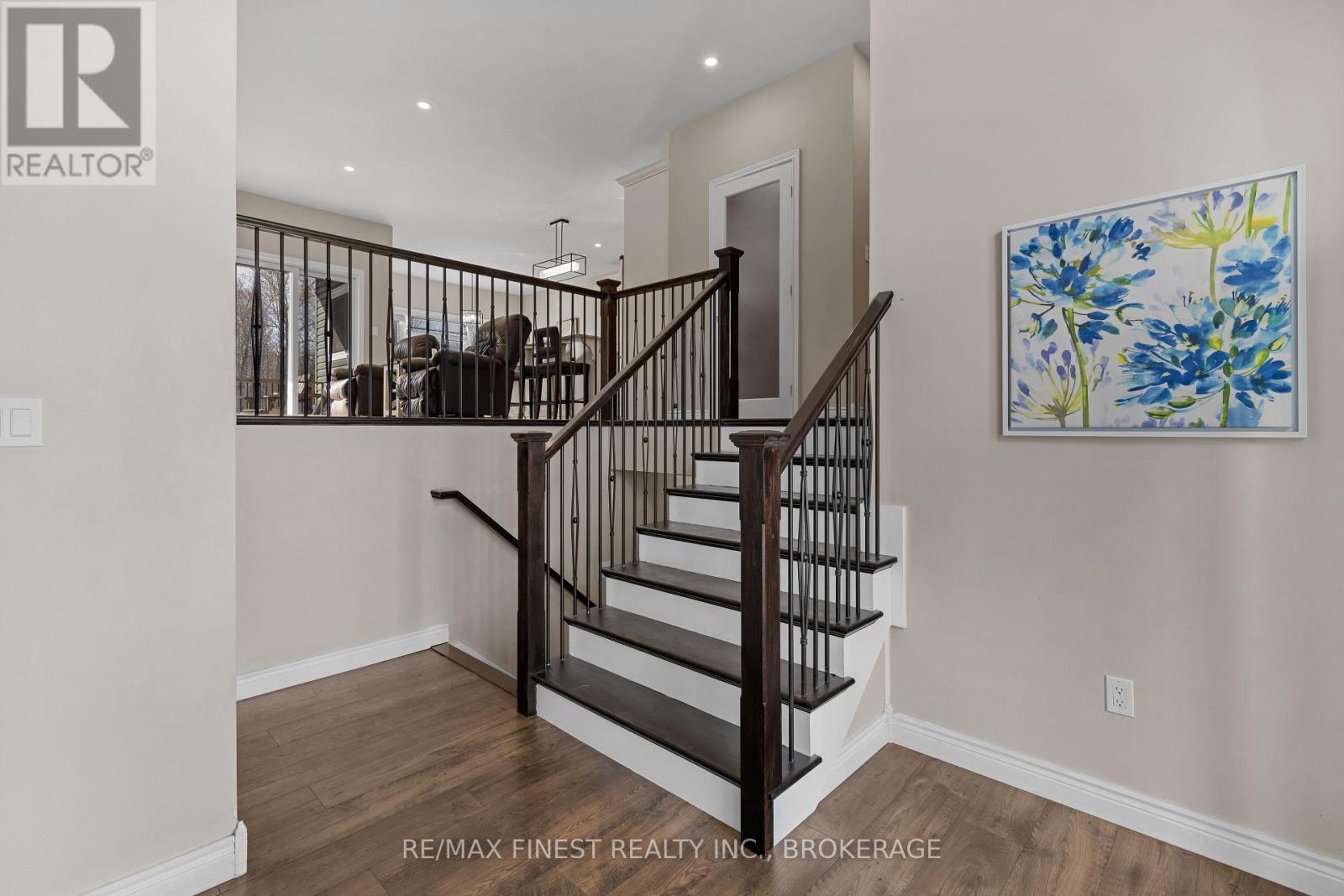 1557 LONG LAKE ROAD - Image 3