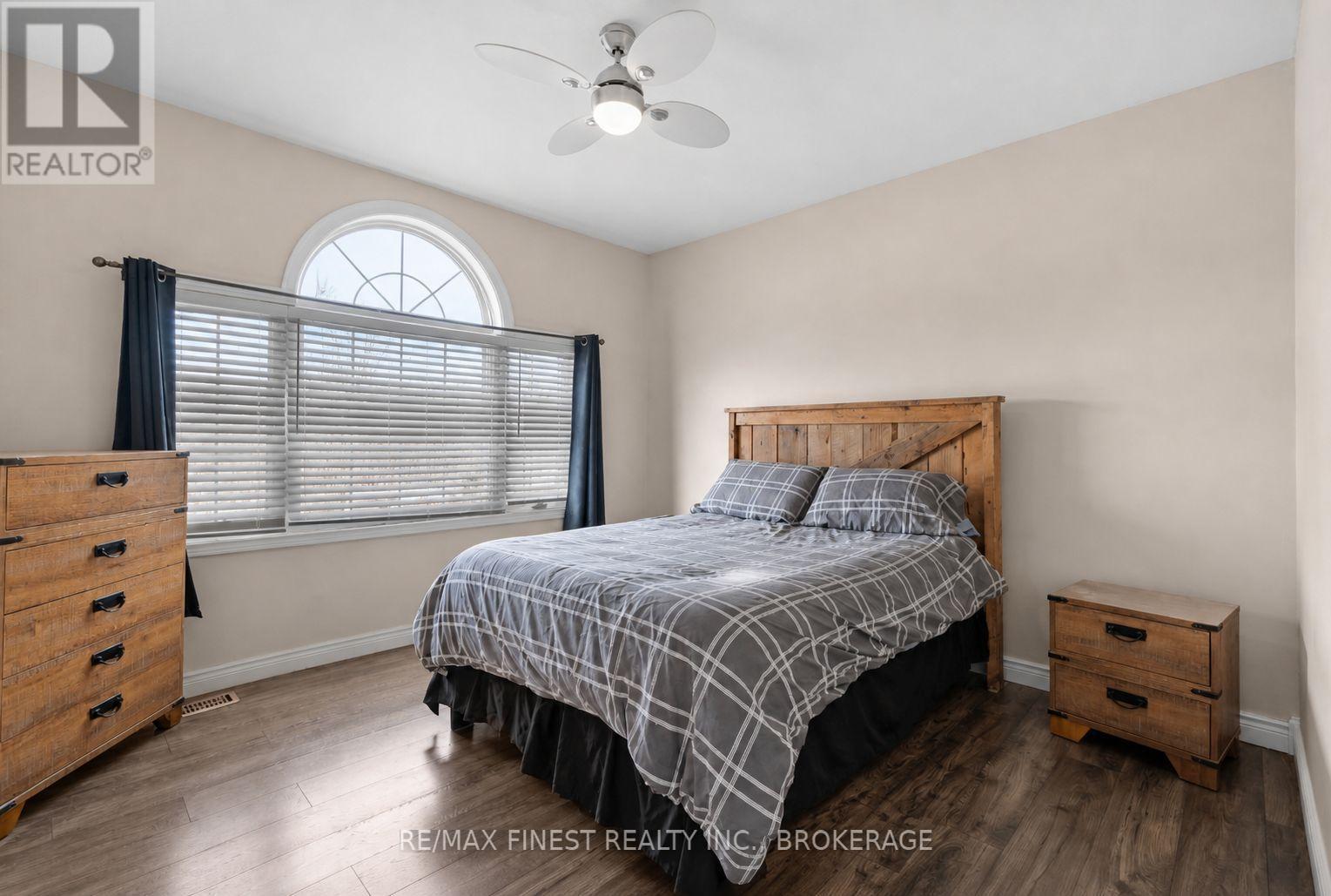 1557 LONG LAKE ROAD - 15