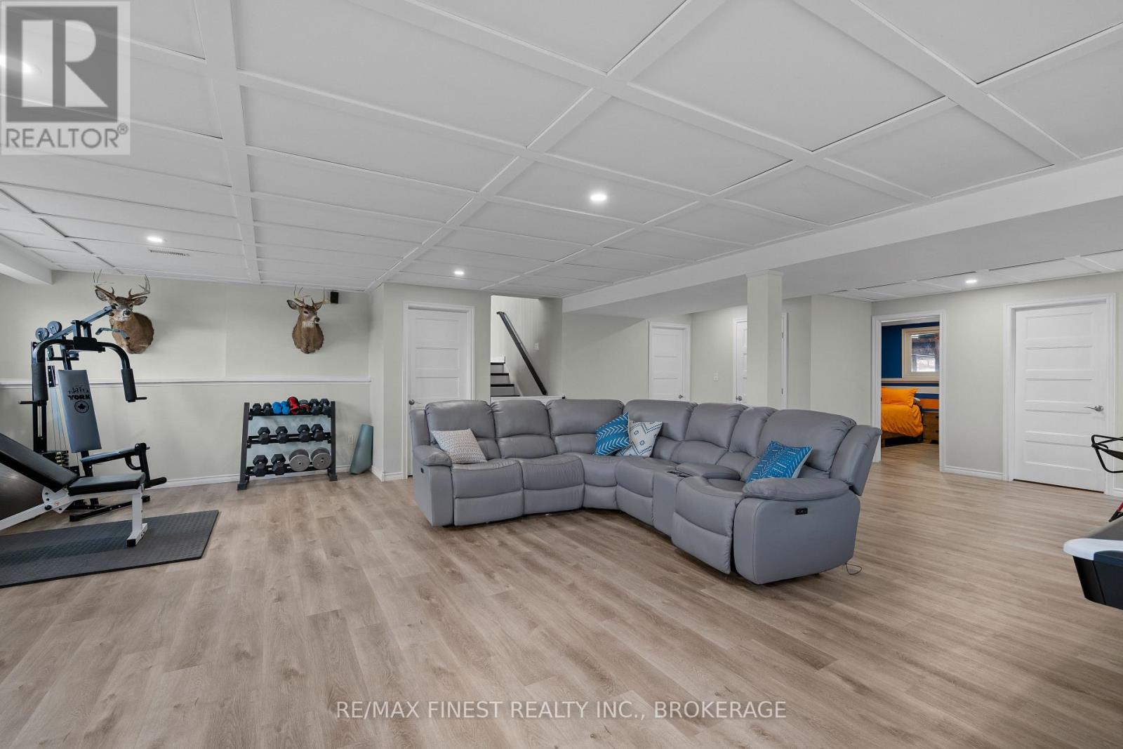 1557 LONG LAKE ROAD - 22