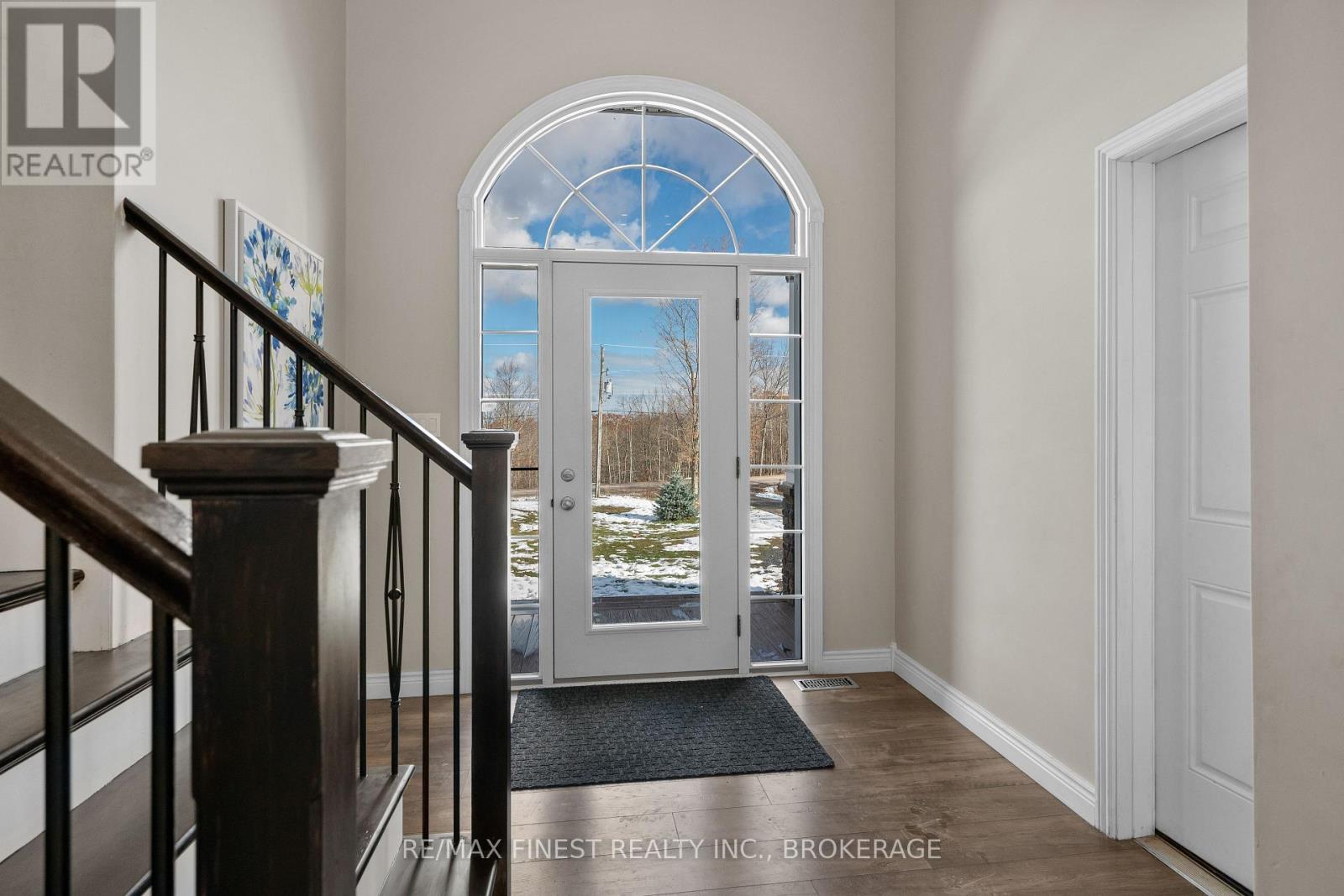 1557 LONG LAKE ROAD - 4