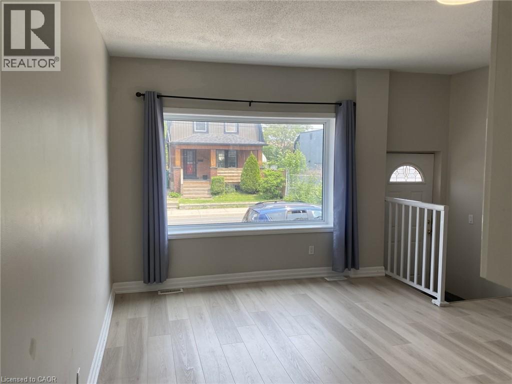 1164 CANNON Street E Unit# MAIN, Hamilton, Ontario, L8L2K1 — Photo 8