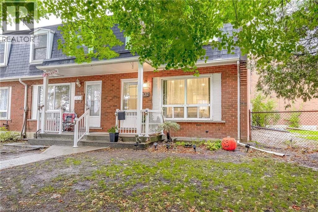 132 BARLAKE Avenue Unit# 35, Hamilton, Ontario, L8E1H3 — Photo 2