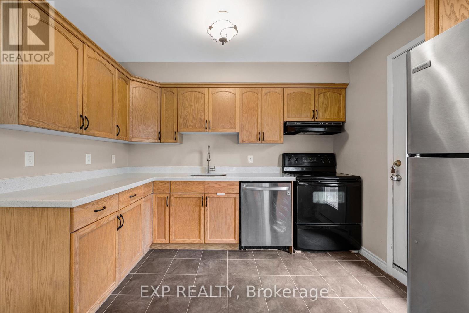 810 SRIGLEY STREET - 23