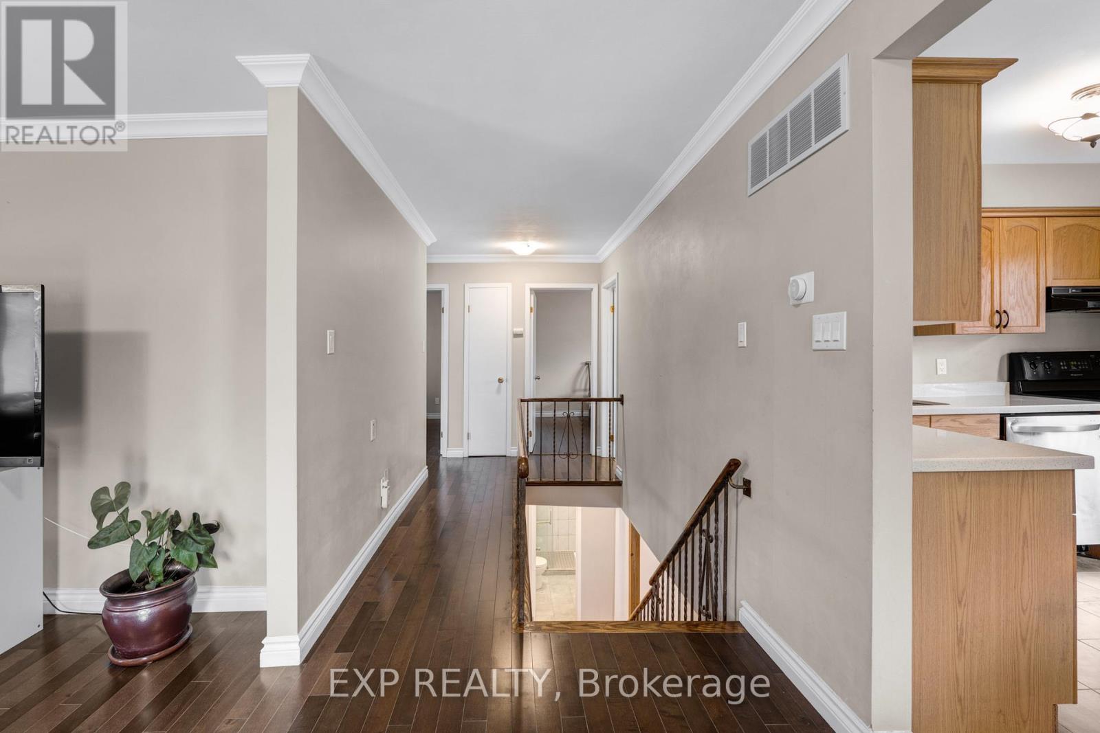 810 SRIGLEY STREET - 27