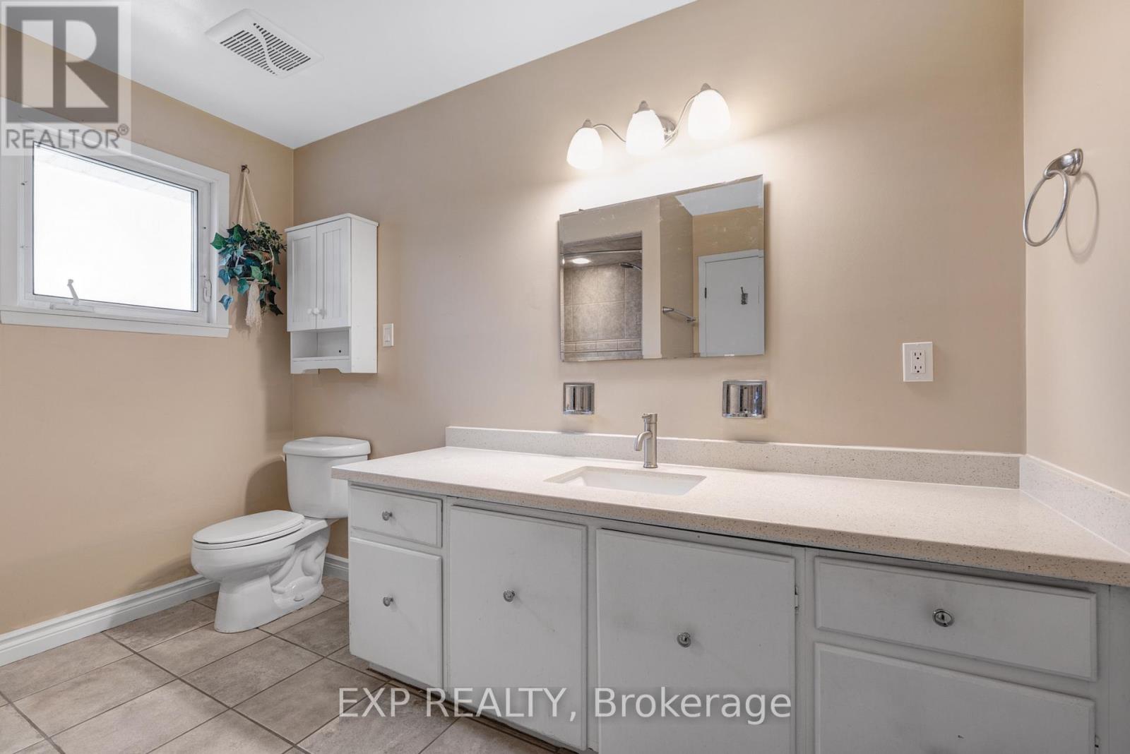810 SRIGLEY STREET - 30