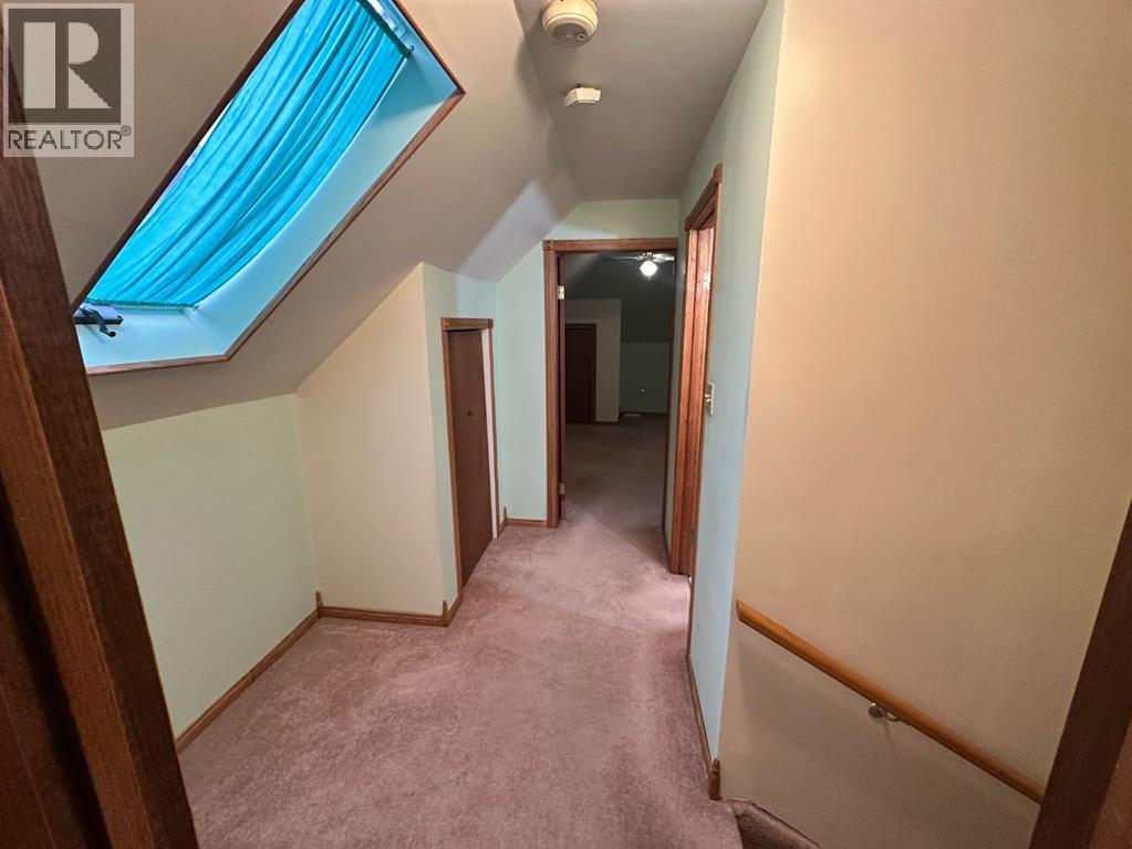 334 3 Avenue NE - 10