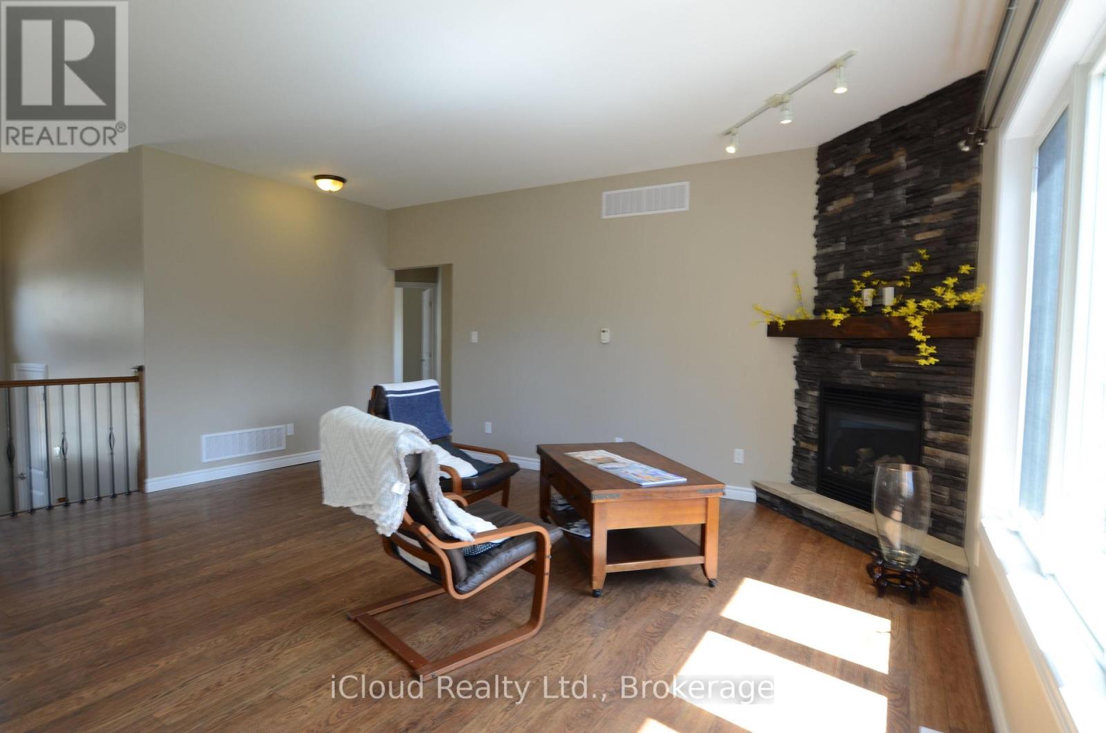 25 RUE VANIER - 2