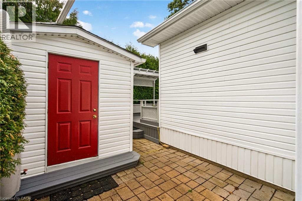 4 ELM Street - 31