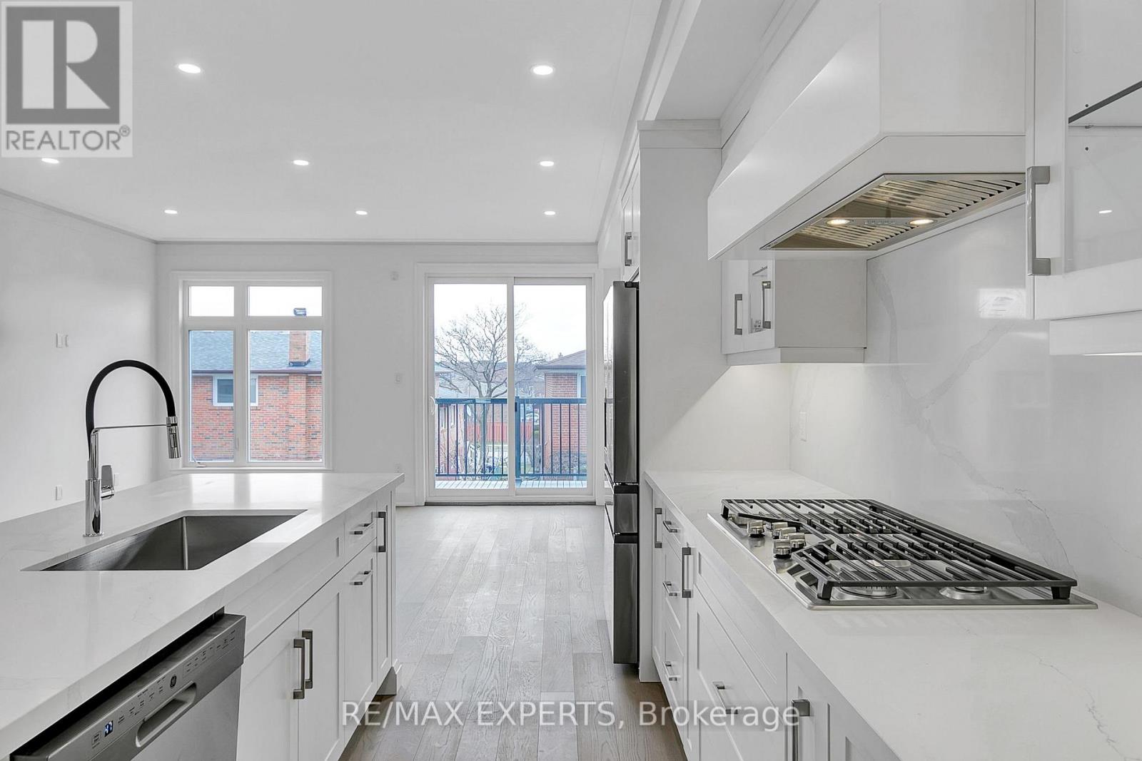 17 ST GASPAR COURT - 33