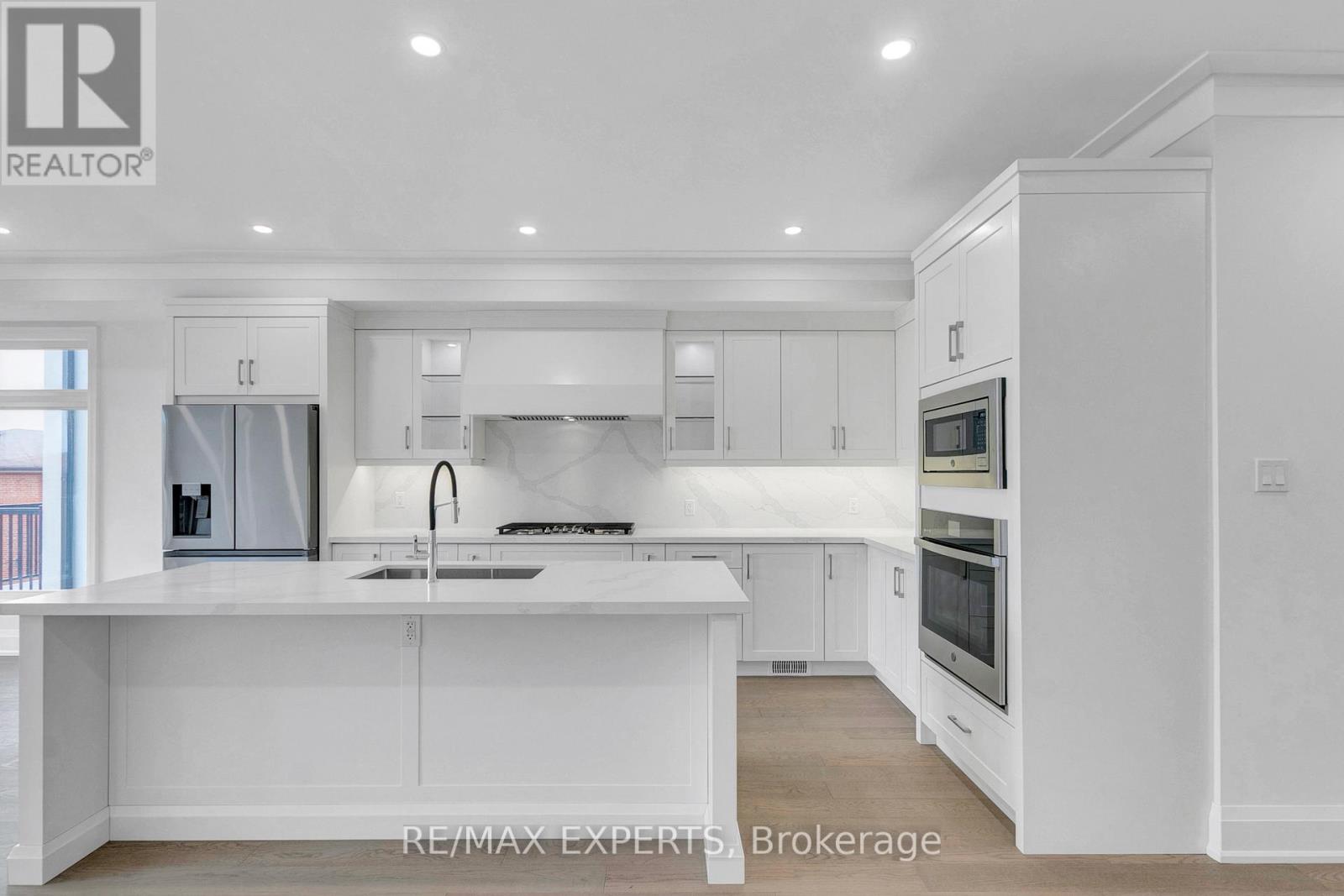17 ST GASPAR COURT - 32