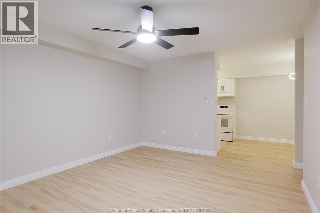 3355 SANDWICH Unit# 102, Windsor, Ontario, N9C1B2 — Photo 8