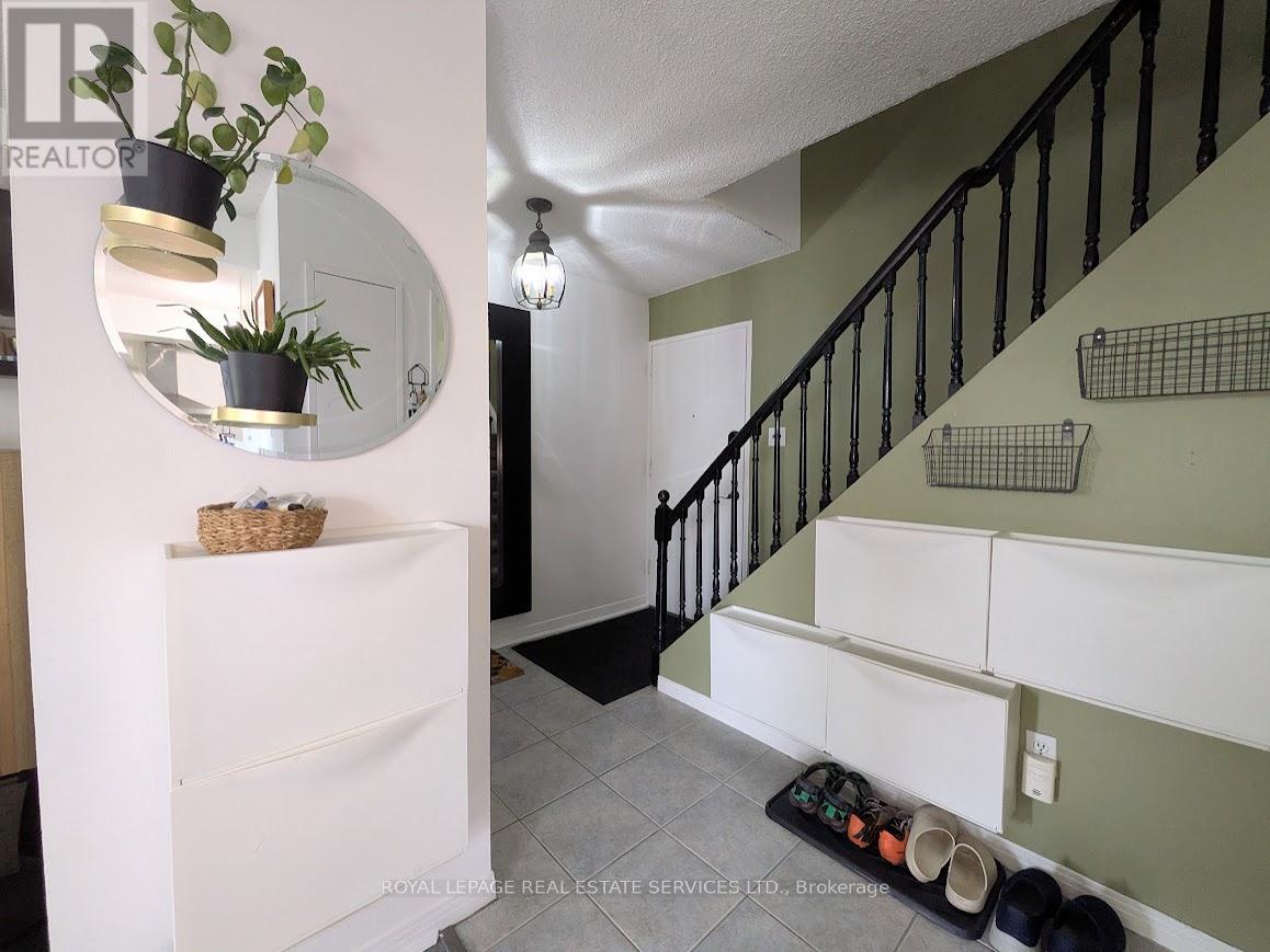 #325 1300 MARLBOROUGH COURT - 13