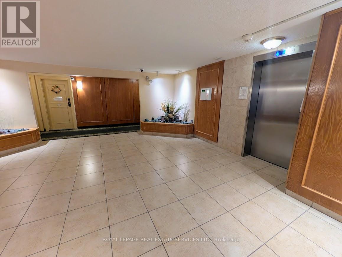 #325 1300 MARLBOROUGH COURT - 24