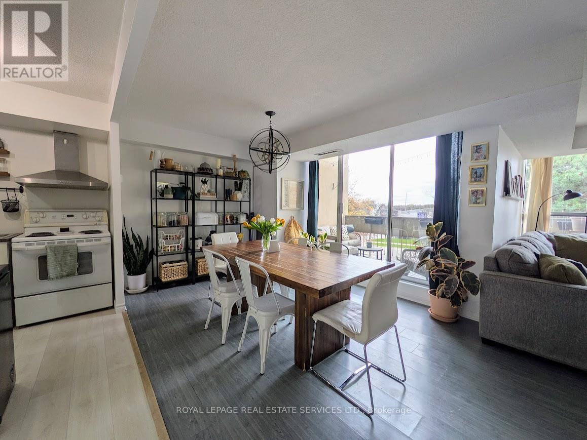 #325 1300 MARLBOROUGH COURT - 7