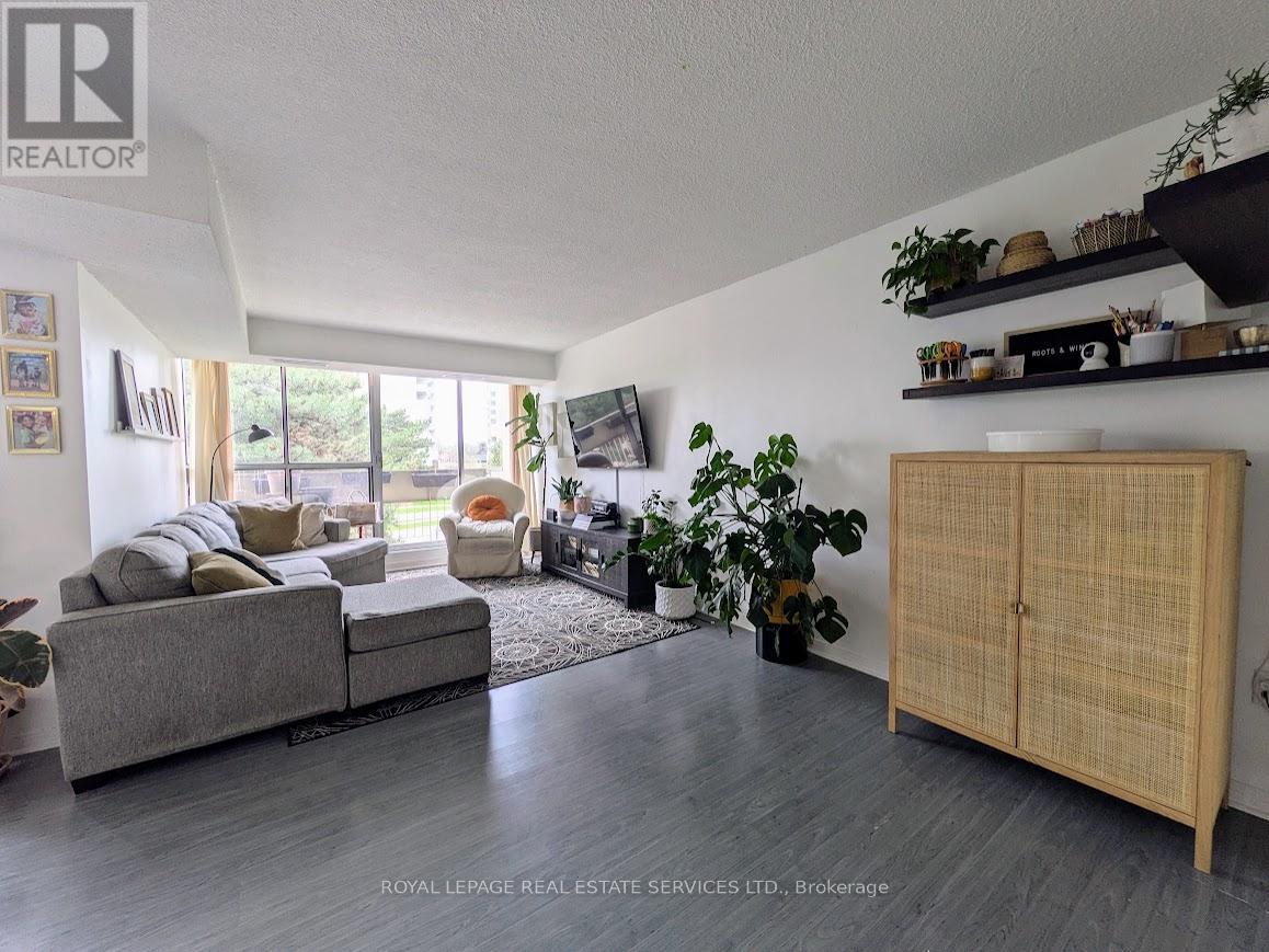 #325 1300 MARLBOROUGH COURT - 9