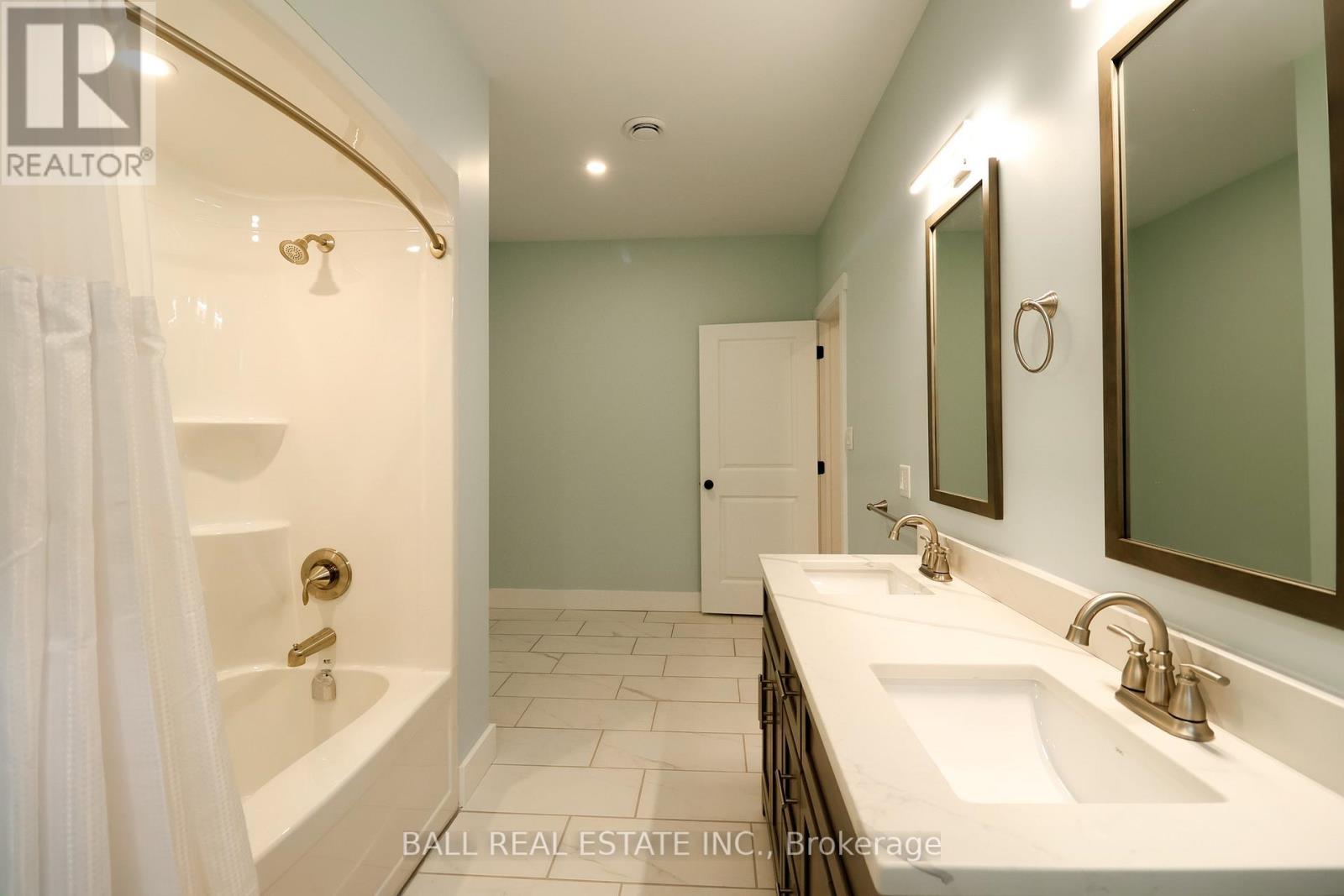 9 WILLIAMS DRIVE - 37