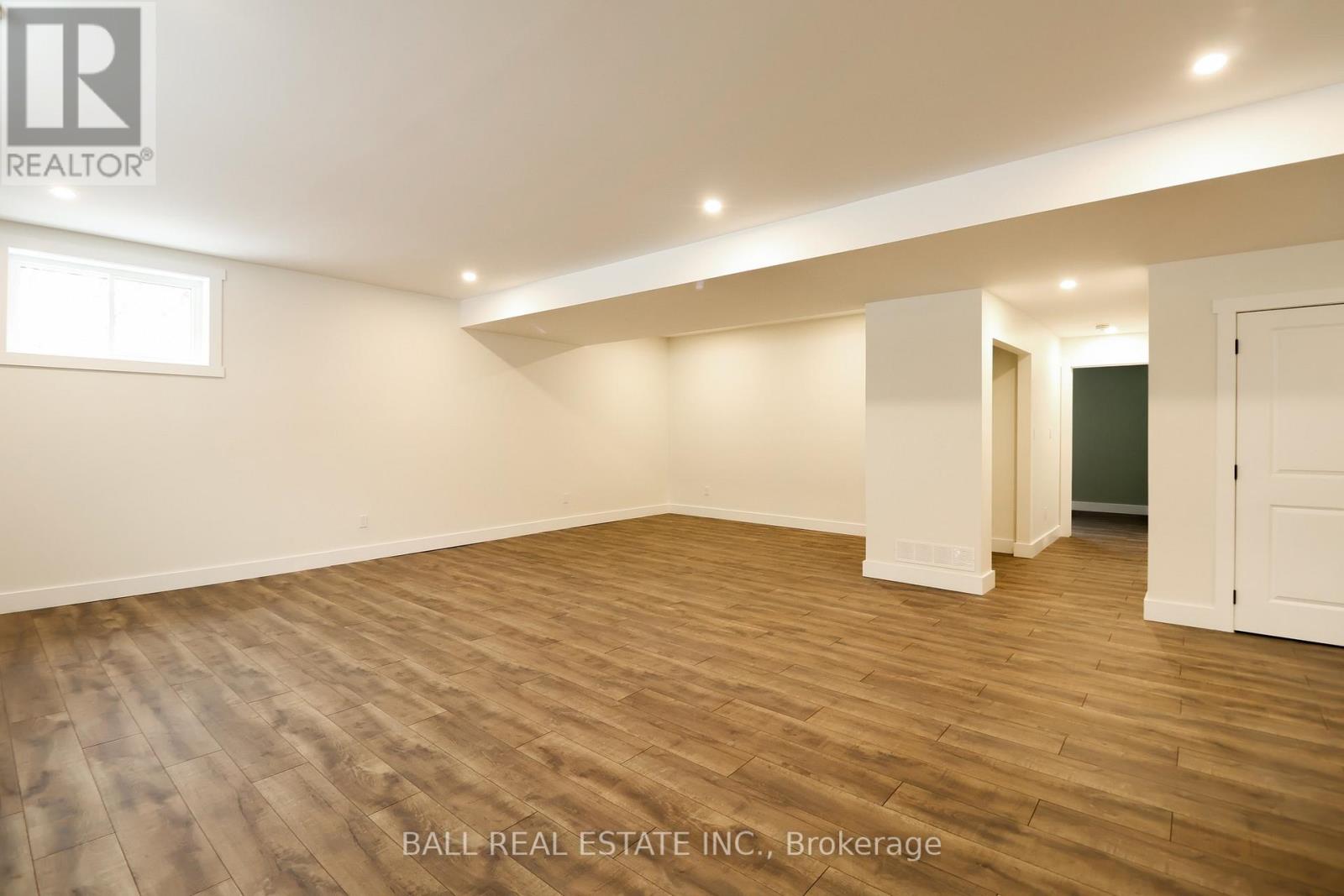 9 WILLIAMS DRIVE - 34