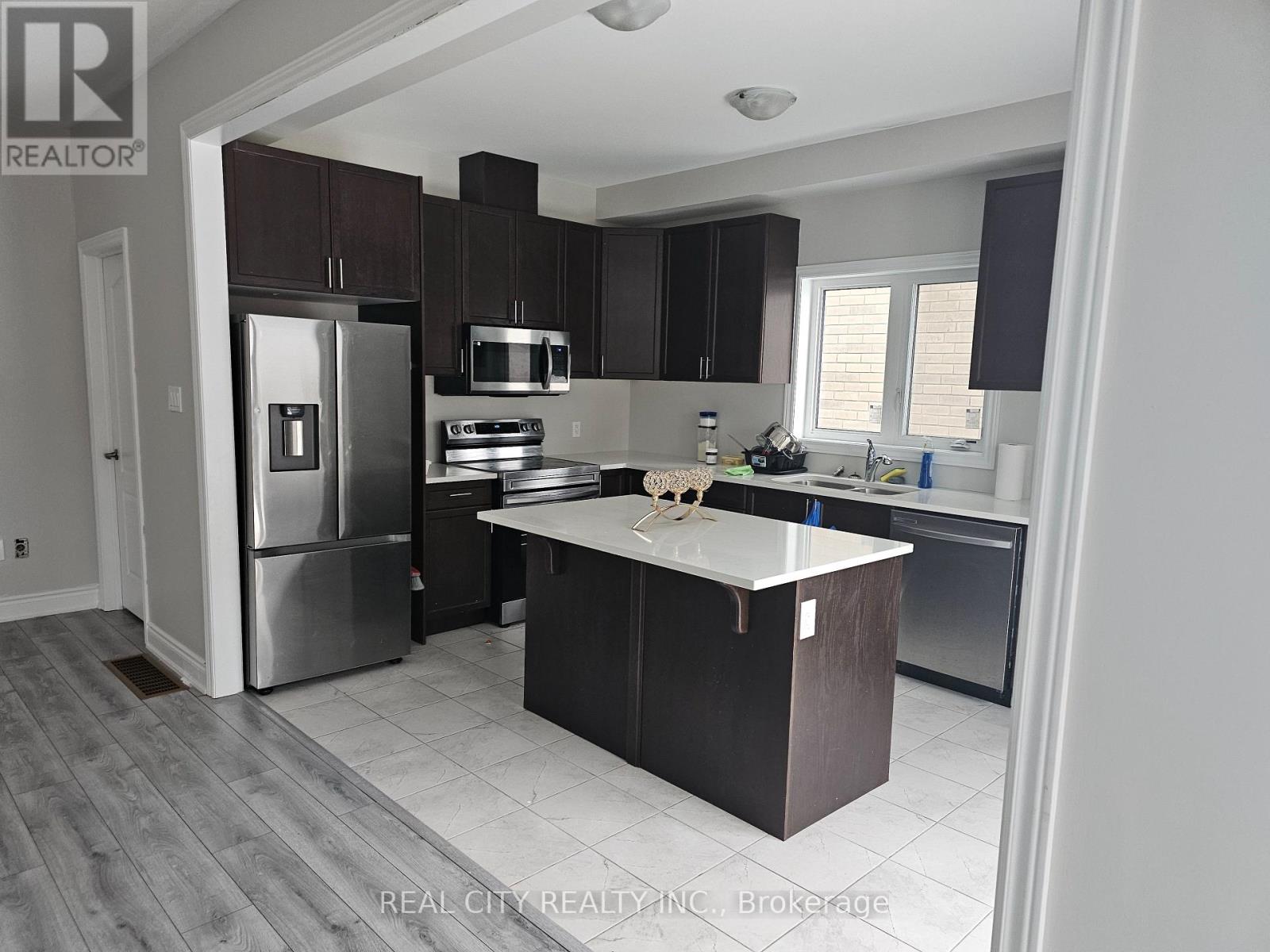 132 SUNSET WAY - 11