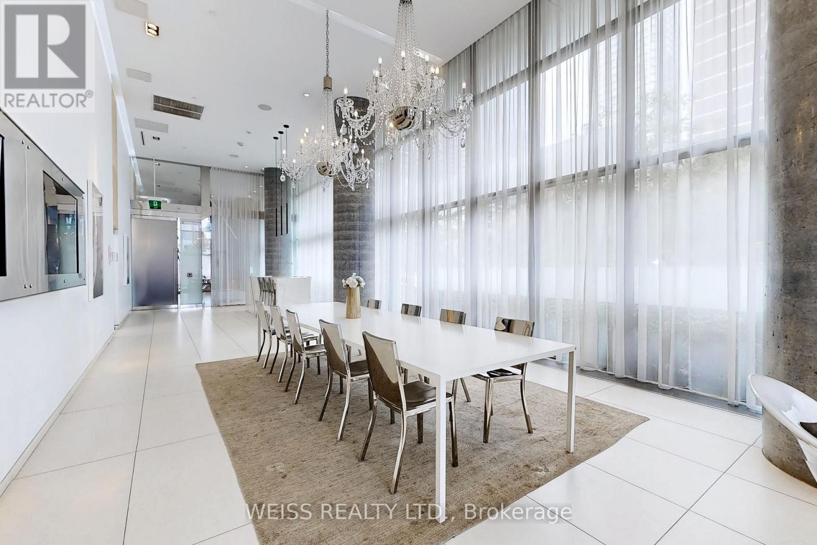 #520 185 ROEHAMPTON AVENUE - 7
