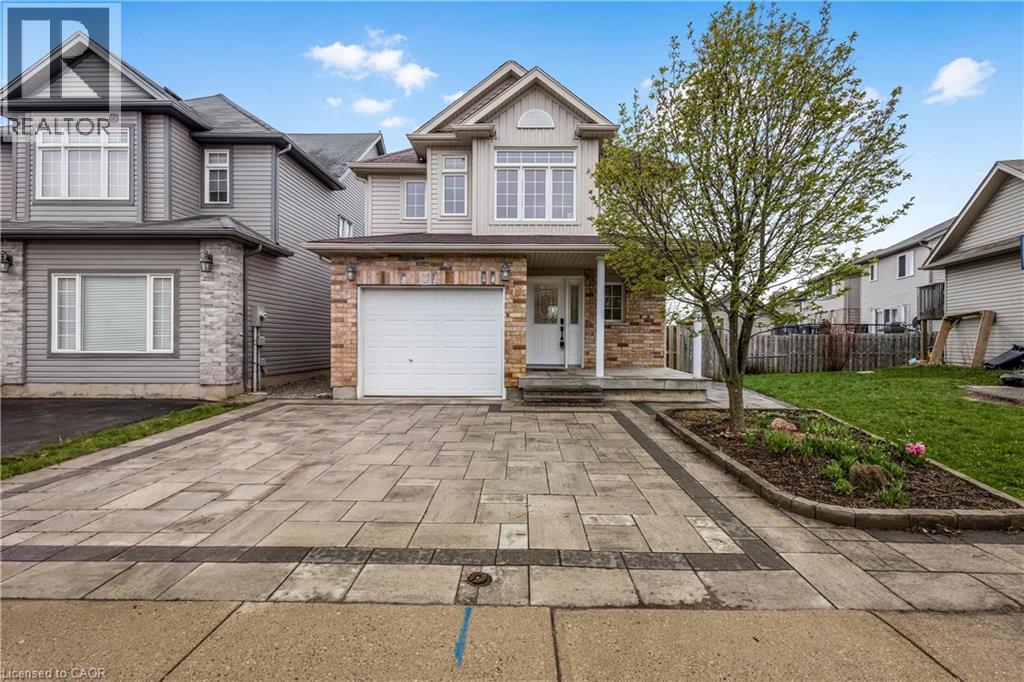 102 IRON GATE Street, Kitchener, Ontario, N2N3R6 — Photo 4
