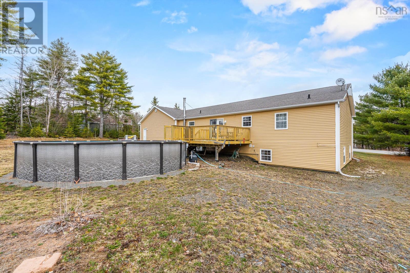 Property 22 of 25 of 574 Dawson Road