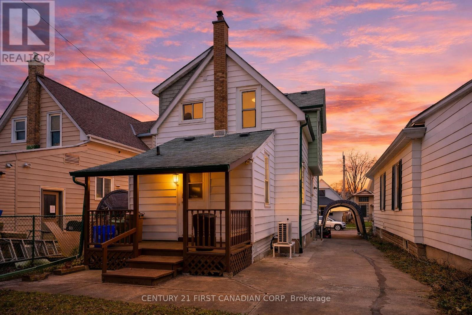 401 SALISBURY STREET - 4