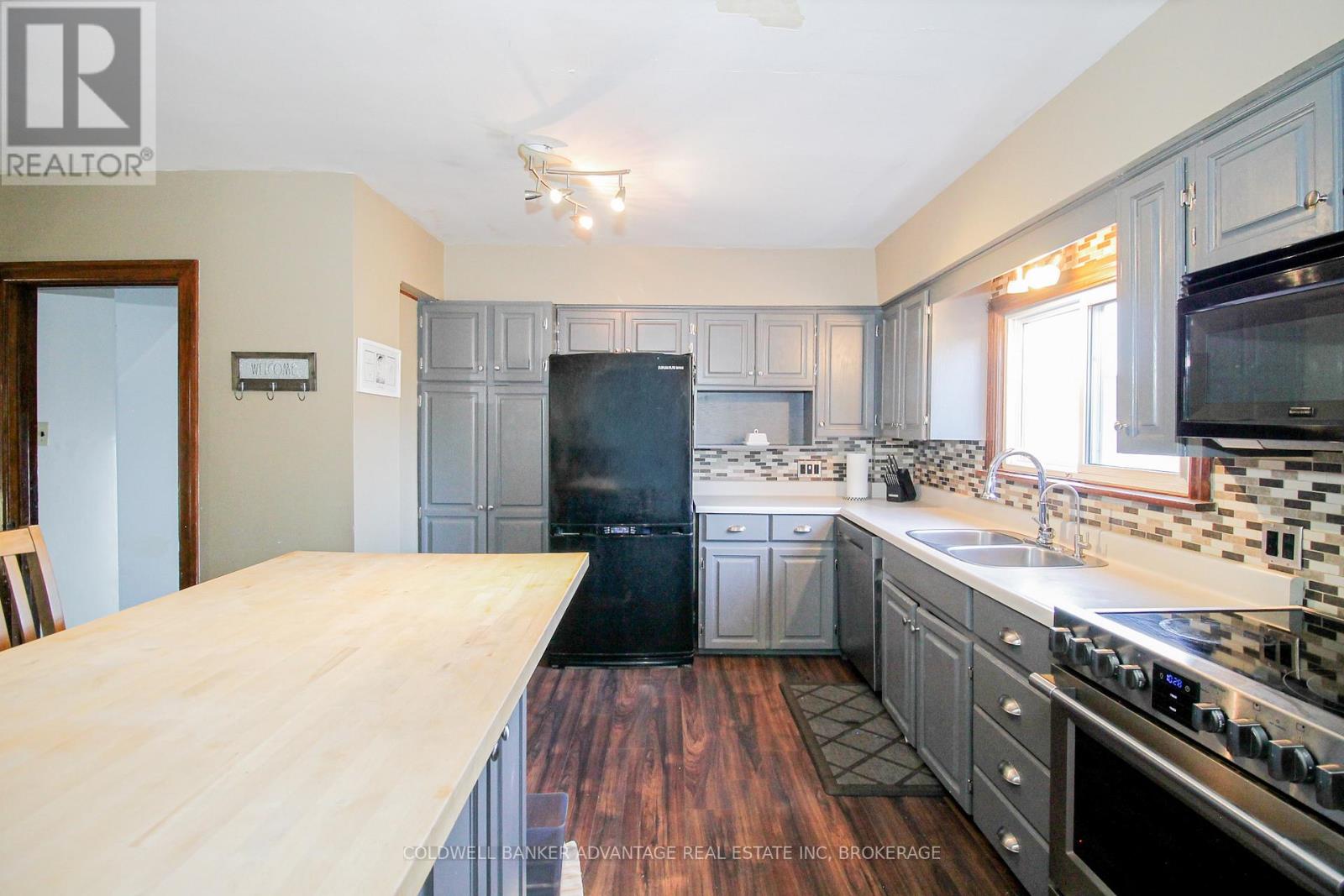 167 GARNER STREET - 9