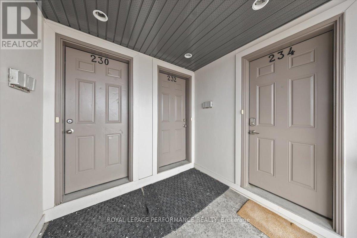 232 SHANLY PRIVATE - 3