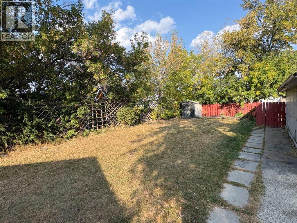 5821 44 Avenue, Red Deer