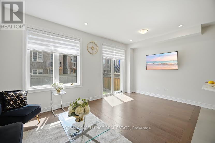 67 DRIZZEL CRESCENT - 12