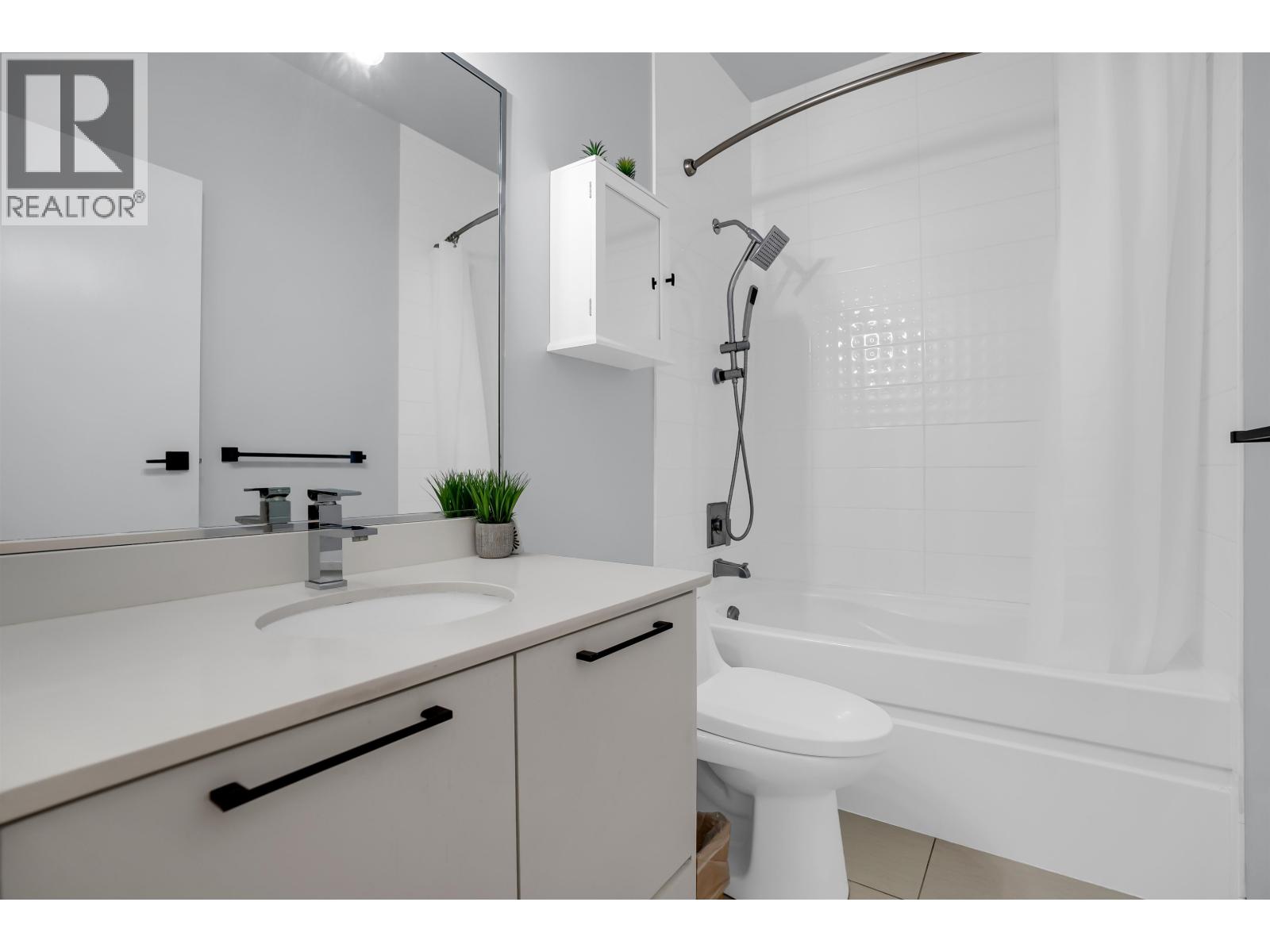 1 Bed, 1 Bath House for Sale in Burnaby – PH5 5248 GRIMMER STREET, Burnaby - Image 15