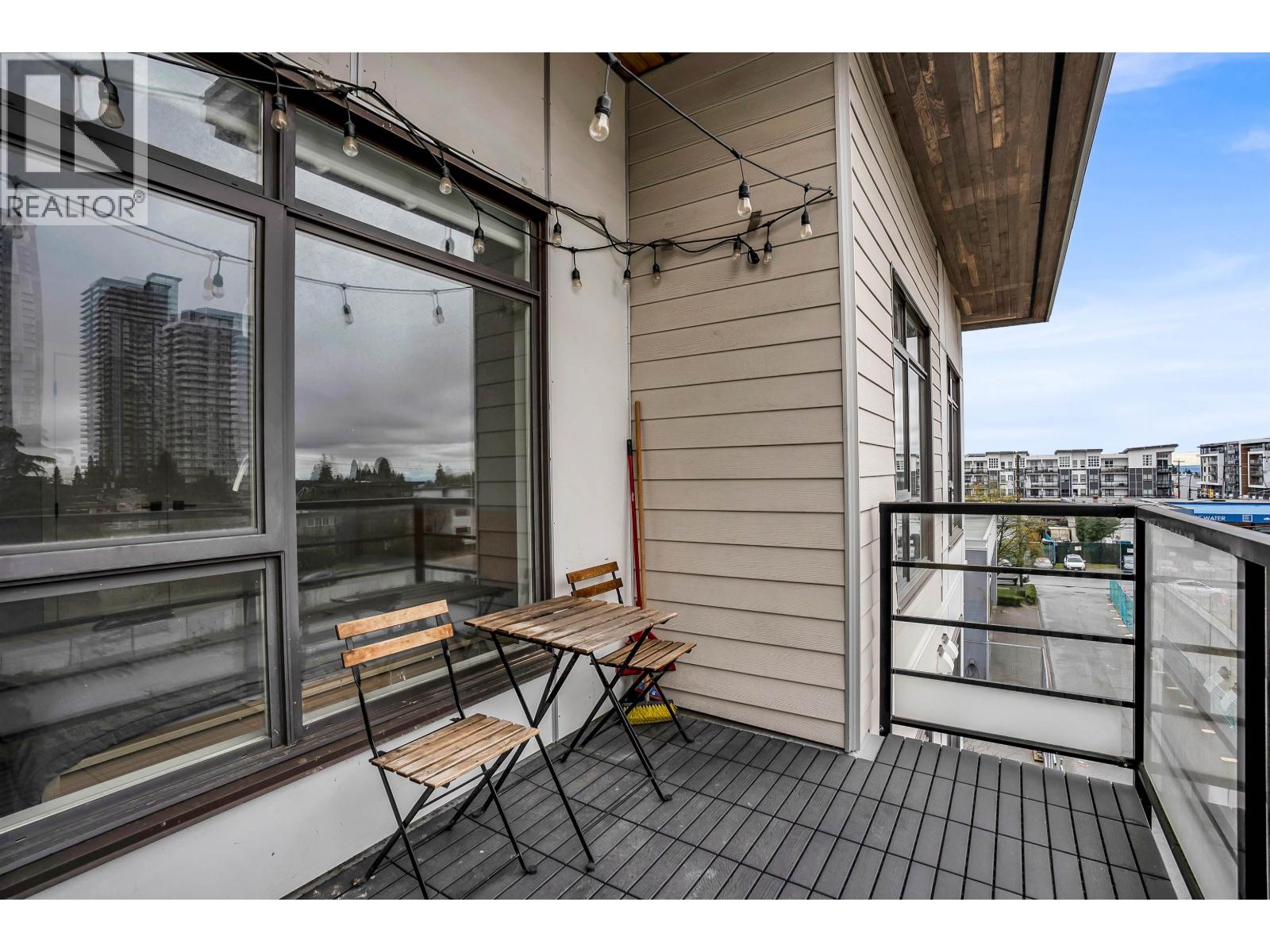 PH5 5248 GRIMMER STREET — photo 3