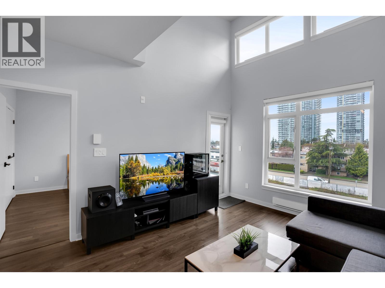1 Bed, 1 Bath House for Sale in Burnaby – PH5 5248 GRIMMER STREET, Burnaby - Image 5