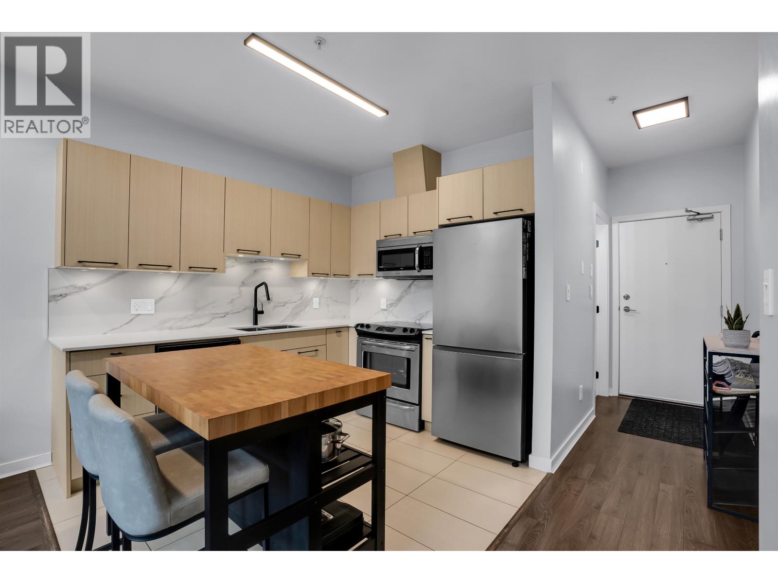 1 Bed, 1 Bath House for Sale in Burnaby – PH5 5248 GRIMMER STREET, Burnaby - Image 9