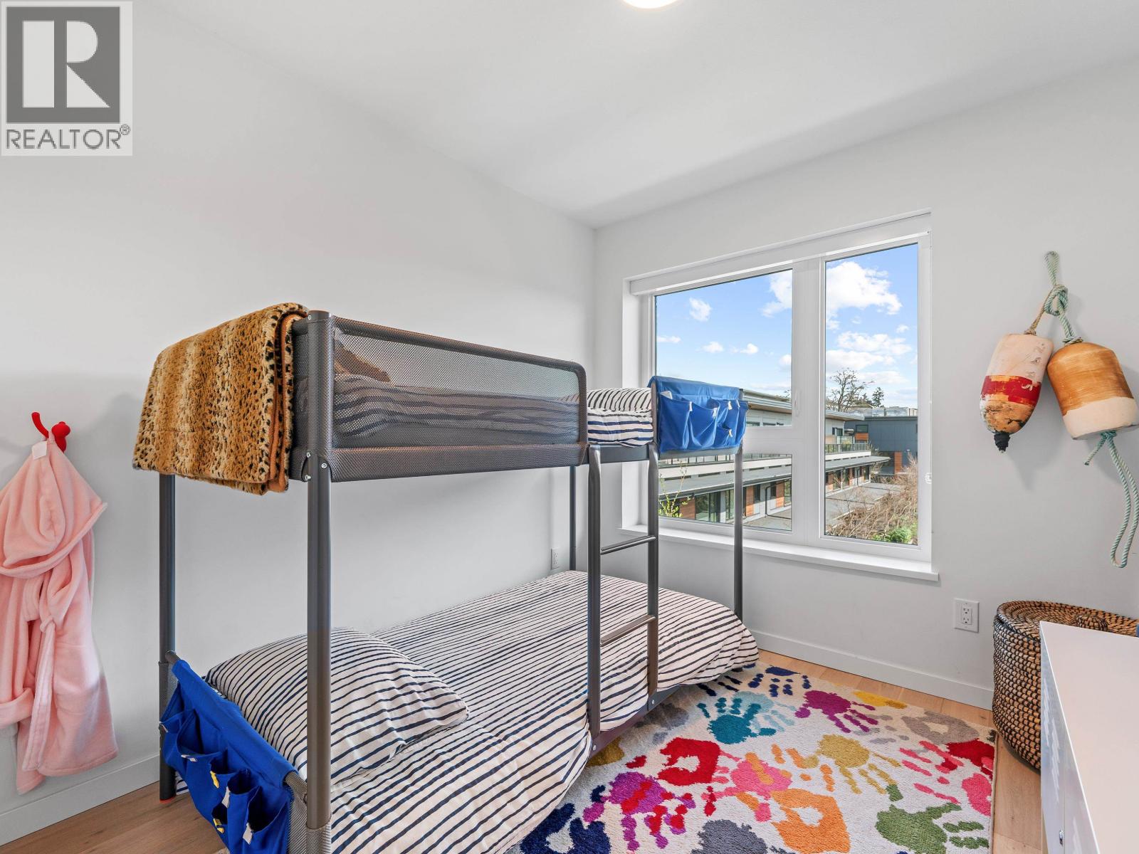 31 528 E 2ND STREET, North Vancouver
